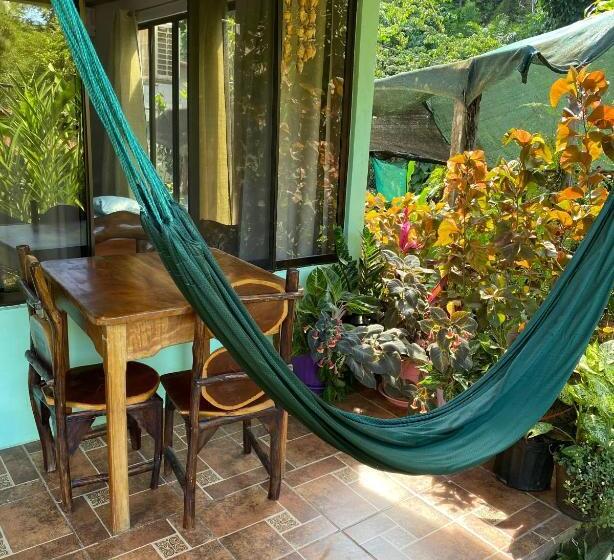 ユースホステル Mirians Place Drake