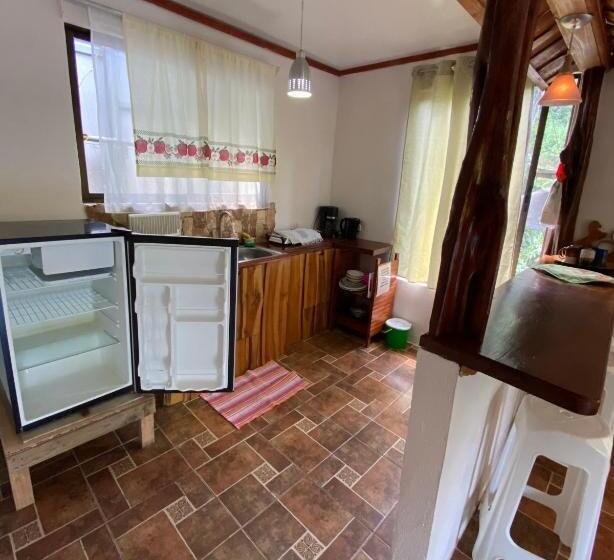 ユースホステル Mirians Place Drake