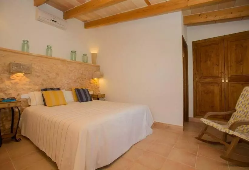 هتل Agroturismo Es Pla De Llodrá