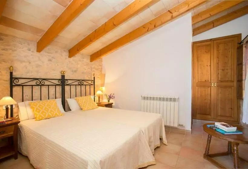 هتل Agroturismo Es Pla De Llodrá