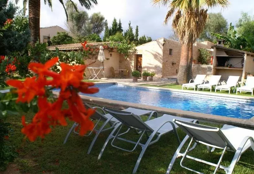 هتل Agroturismo Es Pla De Llodrá