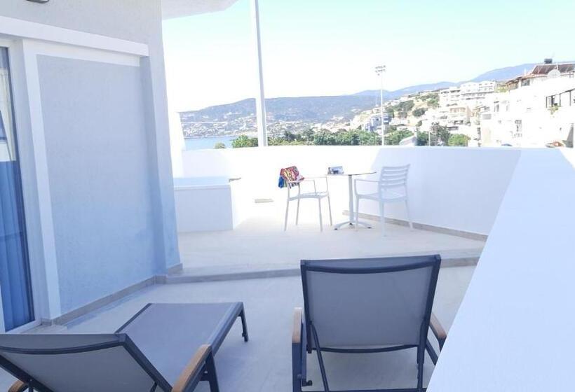 酒店 Naiades Marina