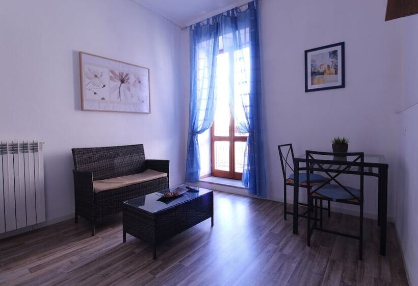 بنسيون B&b La Rocca