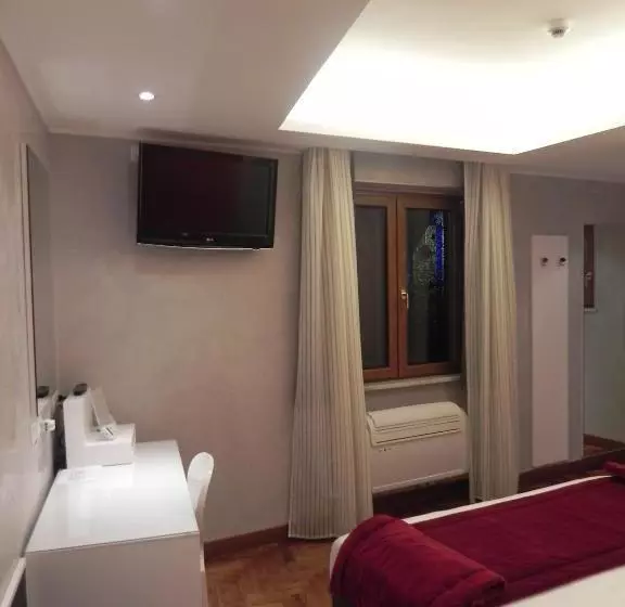 Majatalo Gente Di Notte