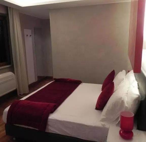 Majatalo Gente Di Notte