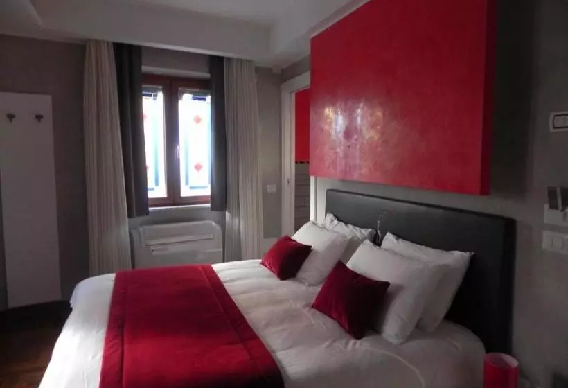 Majatalo Gente Di Notte