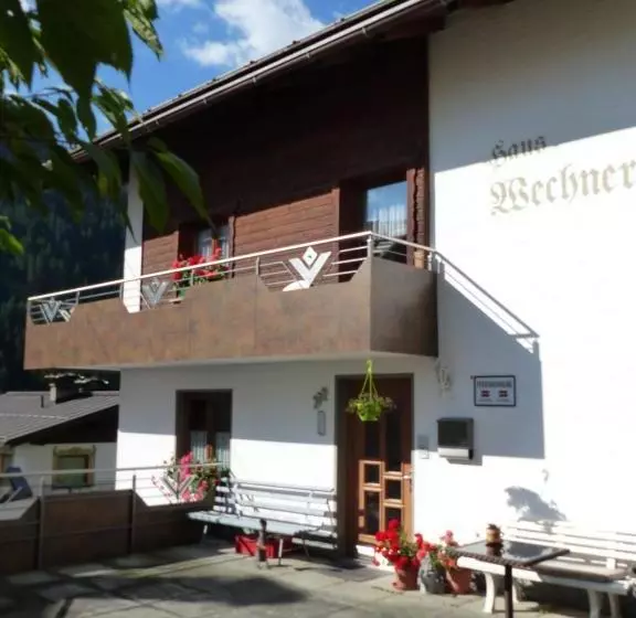 پانسیون Haus Wechner