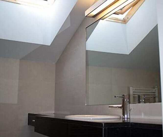 ペンション Hostal Tres Campanas