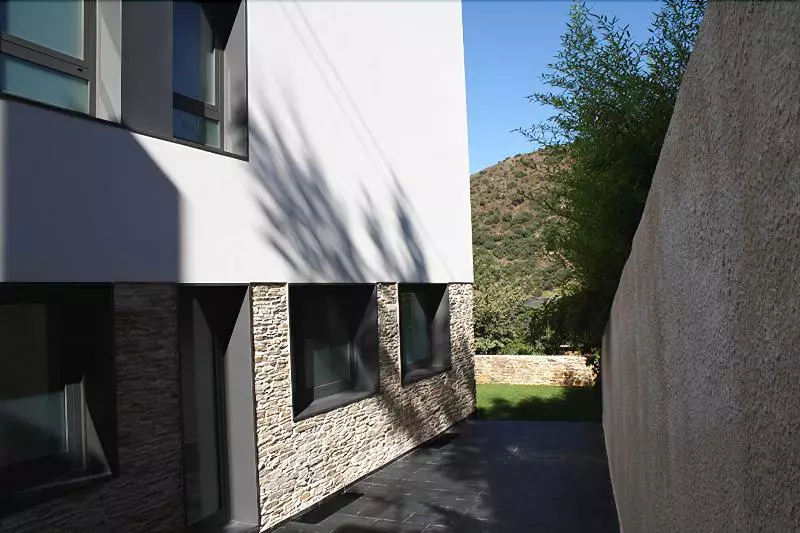 ペンション Hostal Tres Campanas