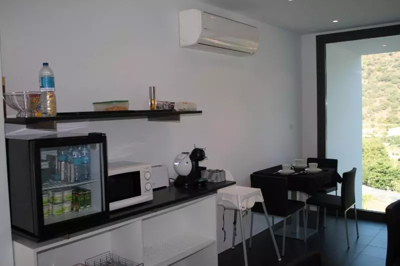 ペンション Hostal Tres Campanas