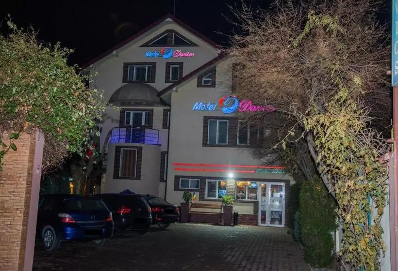 ペンション Motel Davios