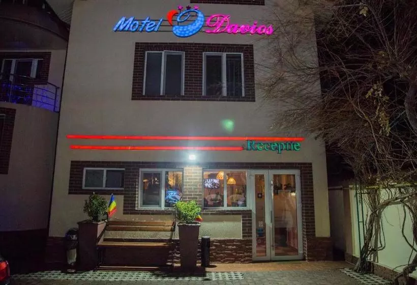 ペンション Motel Davios