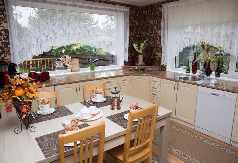 پانسیون Muru Guesthouse