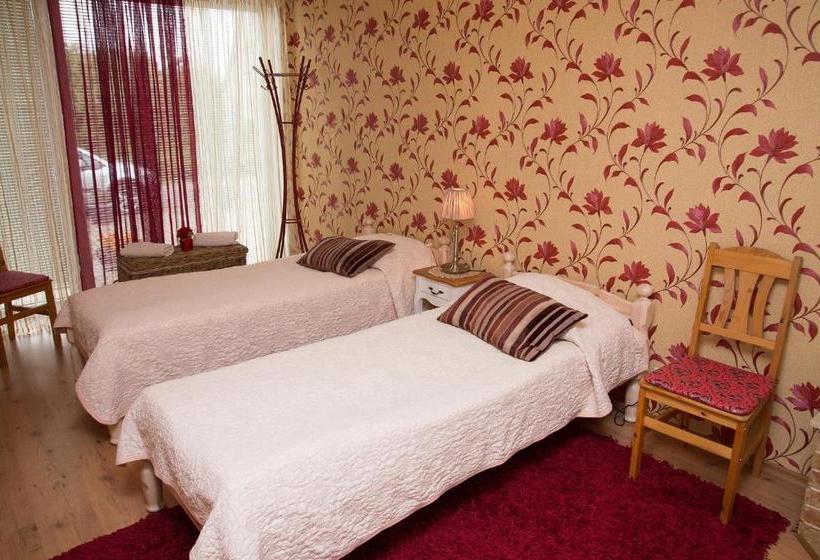 پانسیون Muru Guesthouse