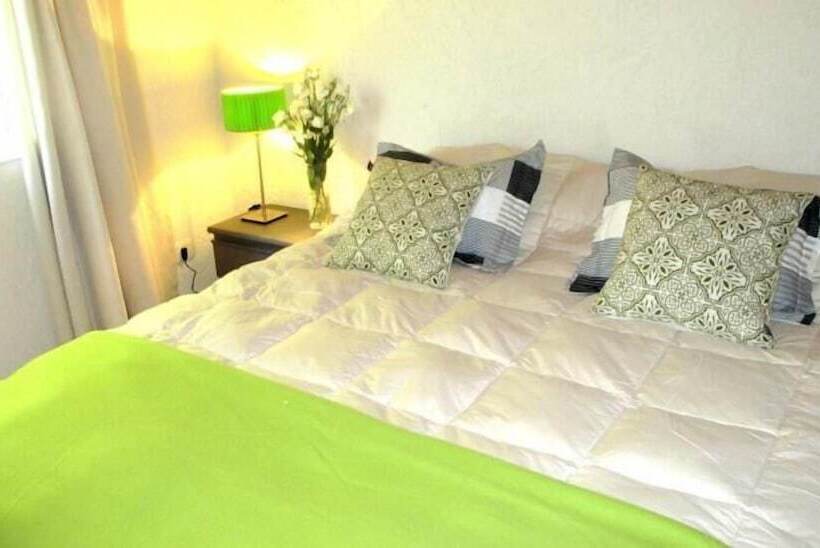 ユースホステル Angelo Di Caneva