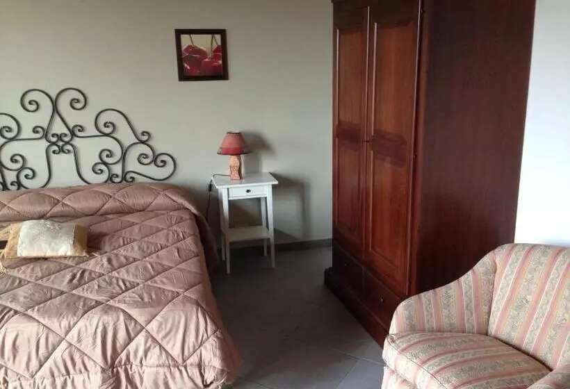 ホテル Agriturismo Fruttirossi