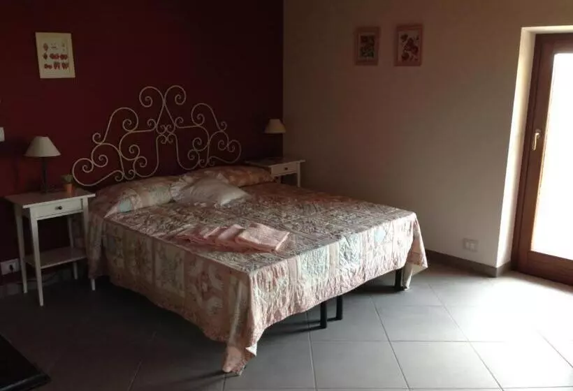 ホテル Agriturismo Fruttirossi