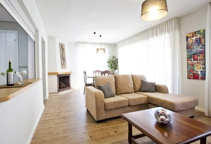 La Coma Green Apartments
