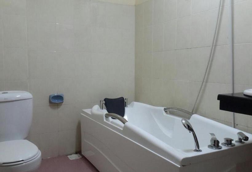 پانسیون Dokchampa