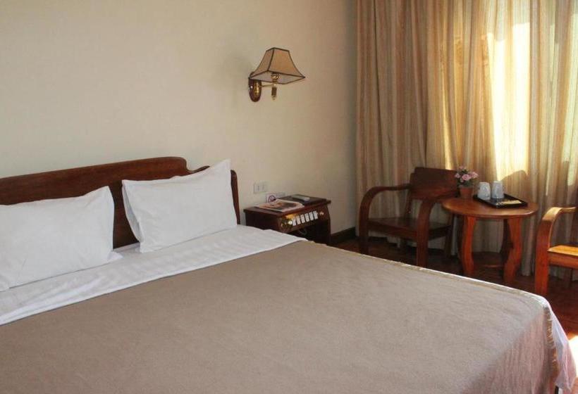 پانسیون Dokchampa