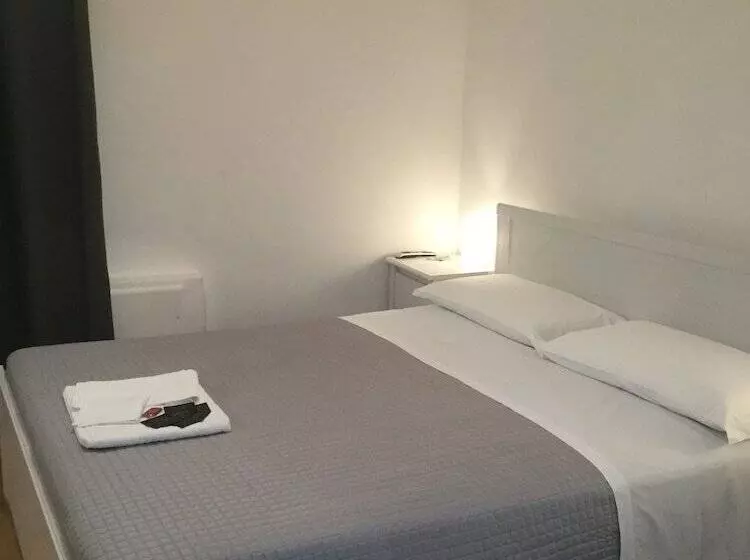 پانسیون La Piazzetta B&b   Mini Appartamento Con Ingresso Indipendente