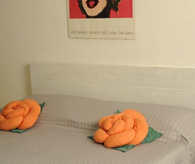 بنسيون La Piazzetta B&b Mini Appartamento Con Ingresso Indipendente