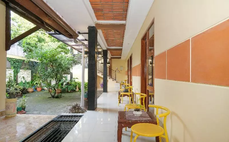 پانسیون Oyo 577 Ndalem Pundhi Residnece
