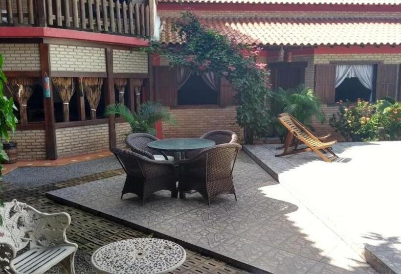 پانسیون Pousada Holú