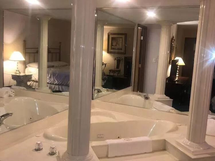 Retkeilymaja Osage Village Inn