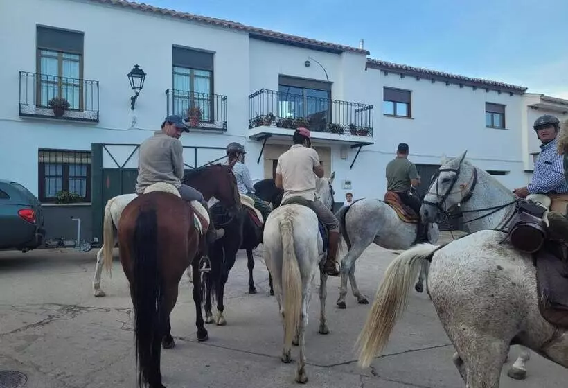 Majatalo El Escudo De Calatrava