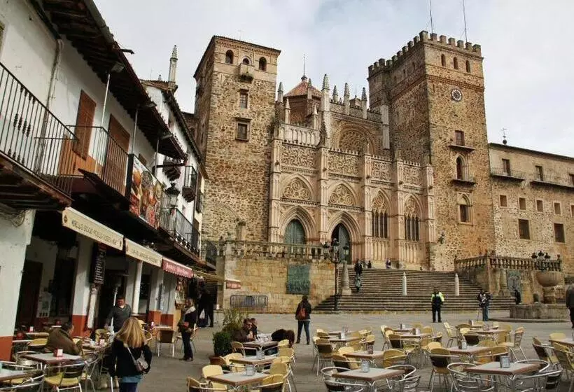 Majatalo El Escudo De Calatrava