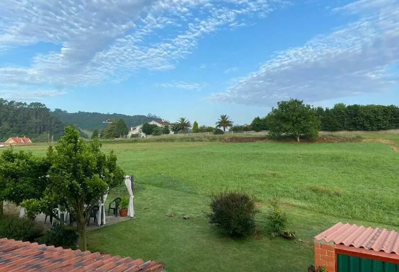 پانسیون Hospedaje Oreña