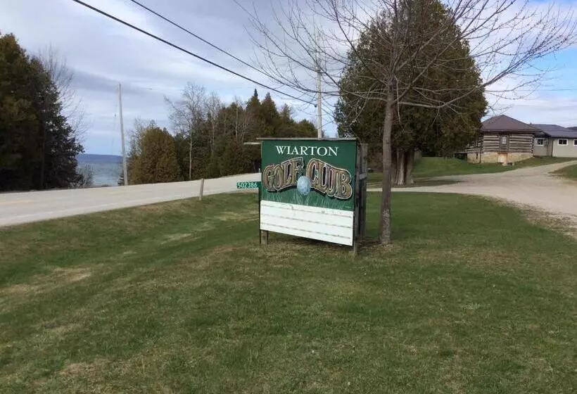 ペンション N  This On The Bay  Lower Level Vacation Suite