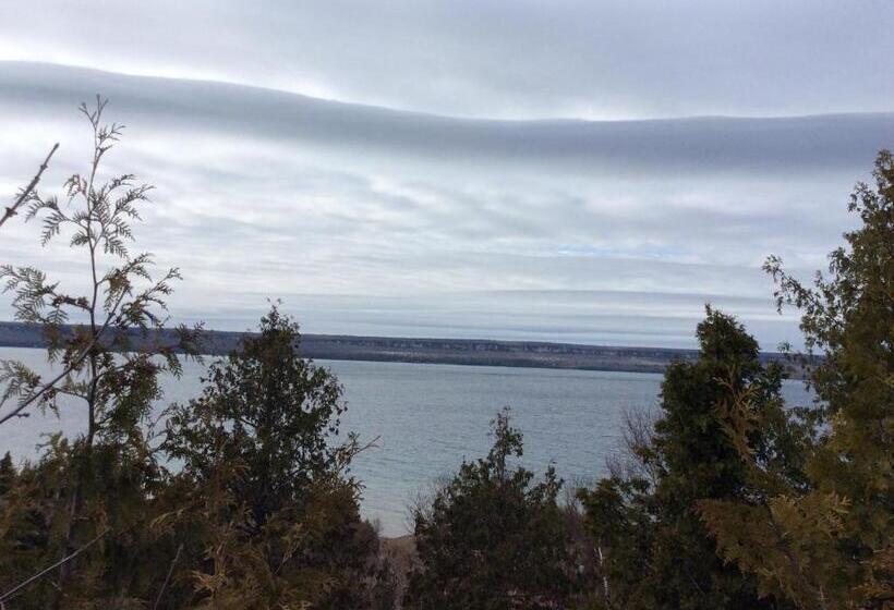 Pension N This On The Bay Lower Level Vacation Suite