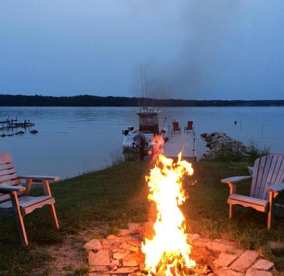 Pension N This On The Bay Lower Level Vacation Suite