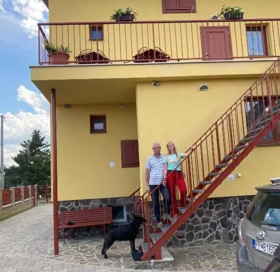 Majatalo Privat U Eriky