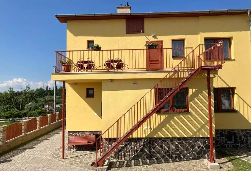 Majatalo Privat U Eriky