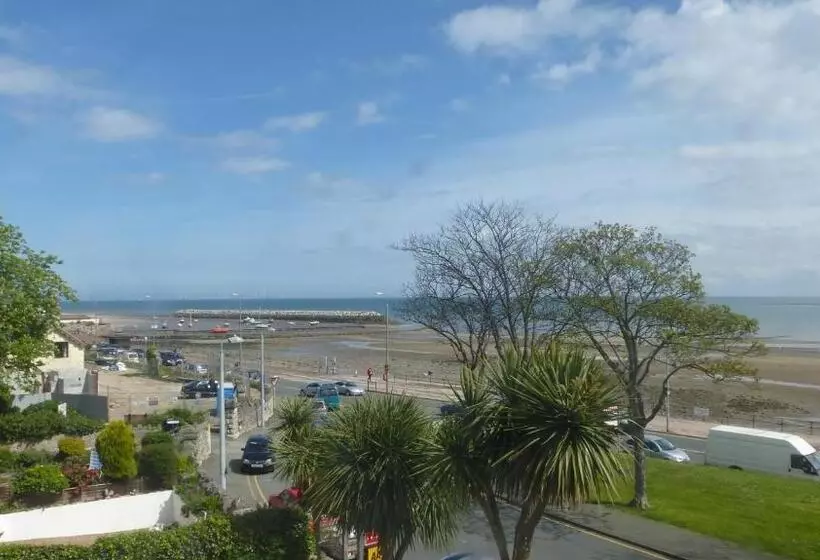 ペンション Whitehall Guest House