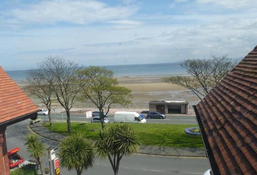 פנסיון Whitehall Guest House