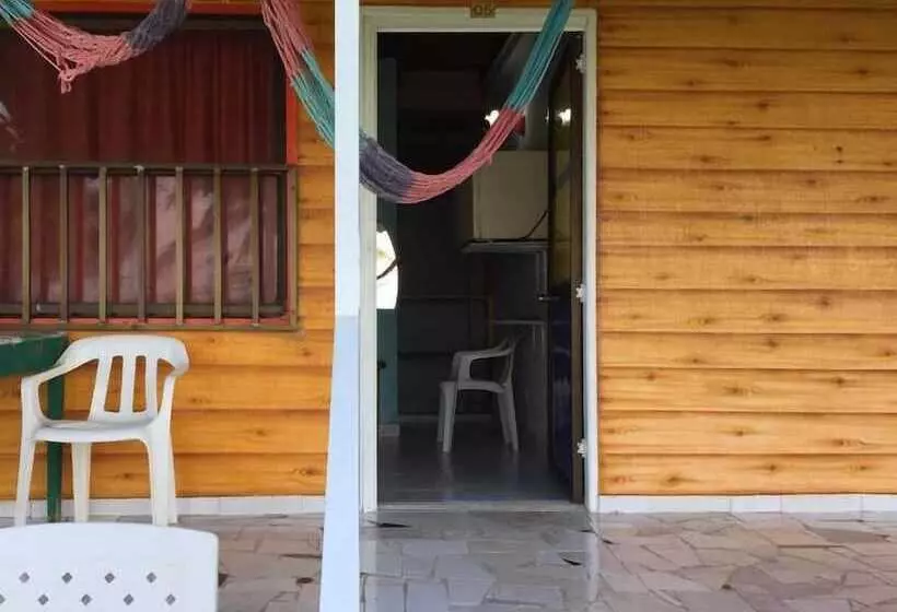 Yellow Moon Guesthouse & Apartments