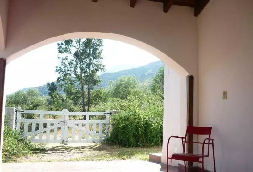 Retkeilymaja Hosteria Magdalena