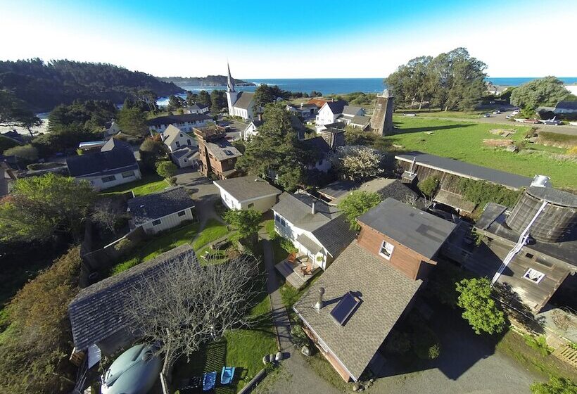 Общежитие Sweetwater Inn And Spa