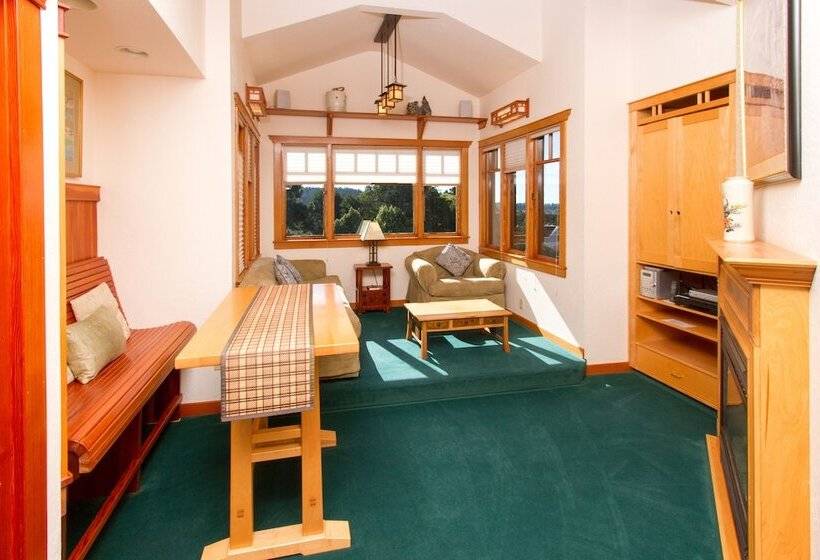 Общежитие Sweetwater Inn And Spa