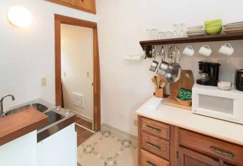 Retkeilymaja Sweetwater Inn And Spa