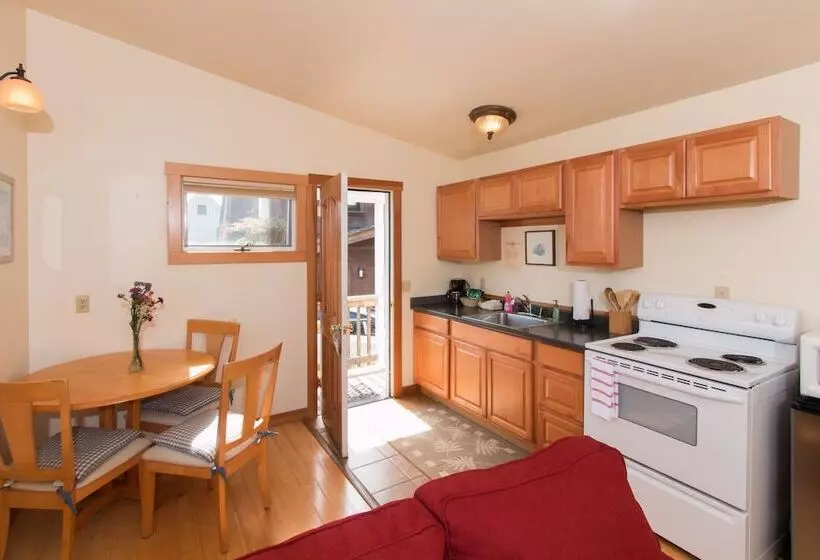 Retkeilymaja Sweetwater Inn And Spa