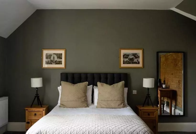 هاستل The Plough Itchen Abbas