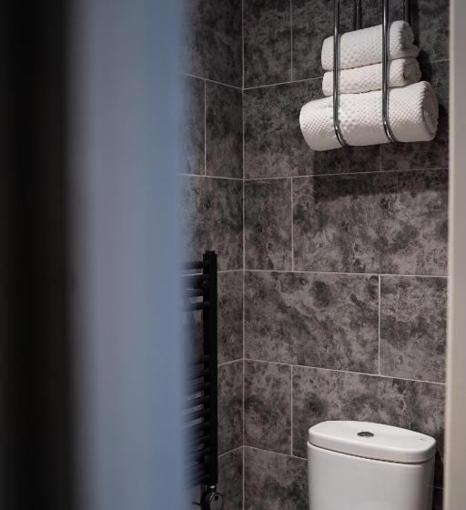 ユースホステル The Plough Itchen Abbas