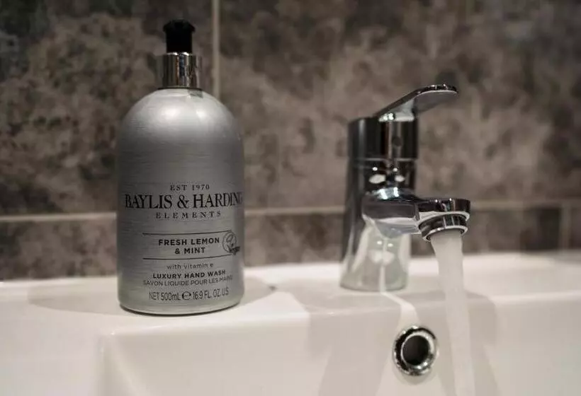 هاستل The Plough Itchen Abbas