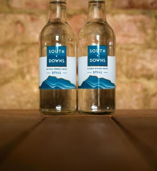 ユースホステル The Plough Itchen Abbas