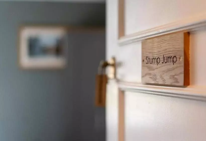 هاستل The Plough Itchen Abbas